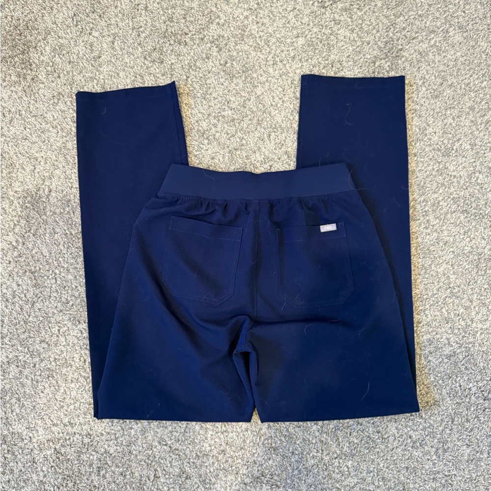 Figs Women's High-Waisted Livingston Scrub Pant - Picture 3 of 4